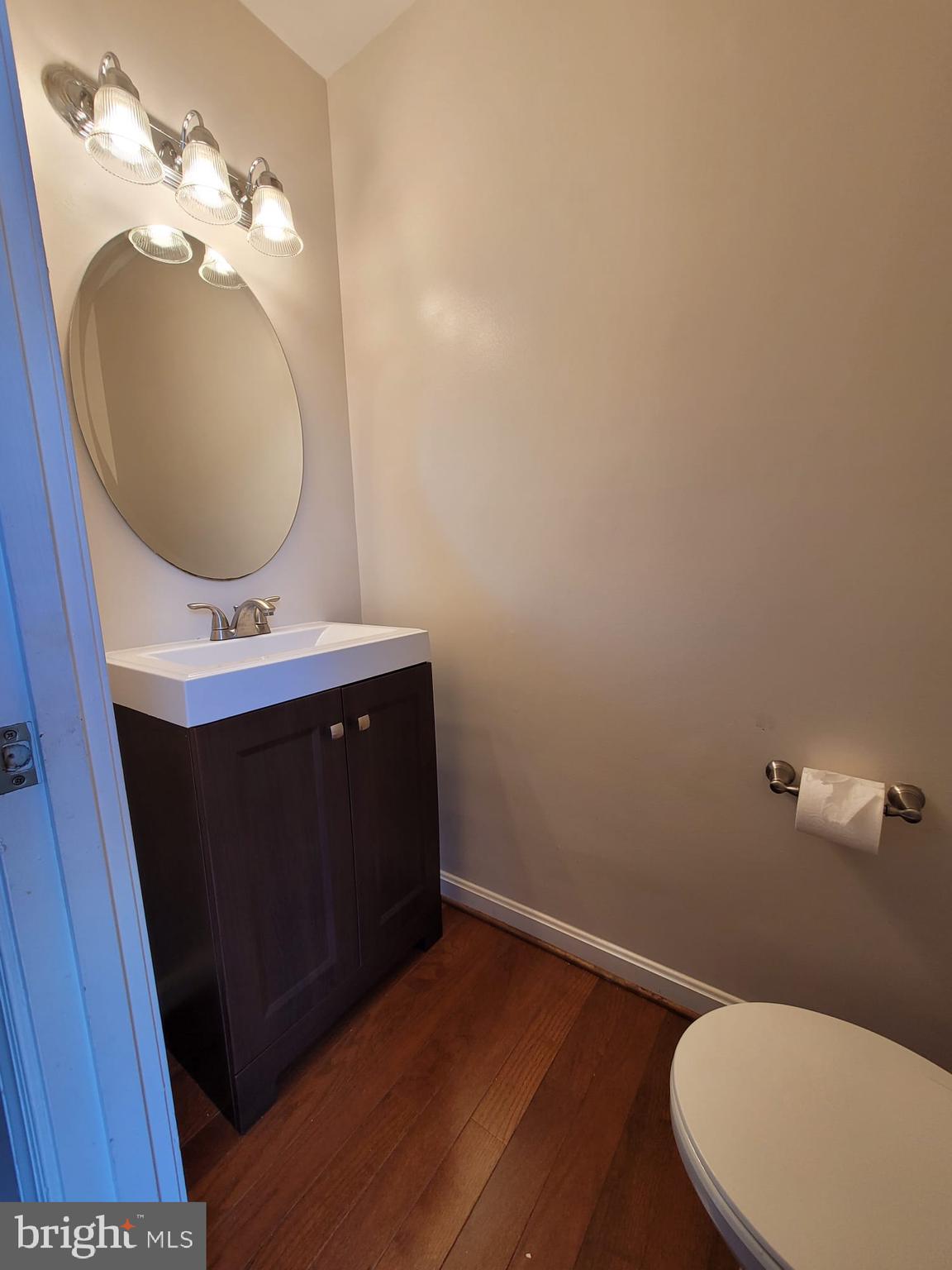 3039 Seminole Road Woodbridge, VA 22192 - Photo 11 of 30 Half bath main floor