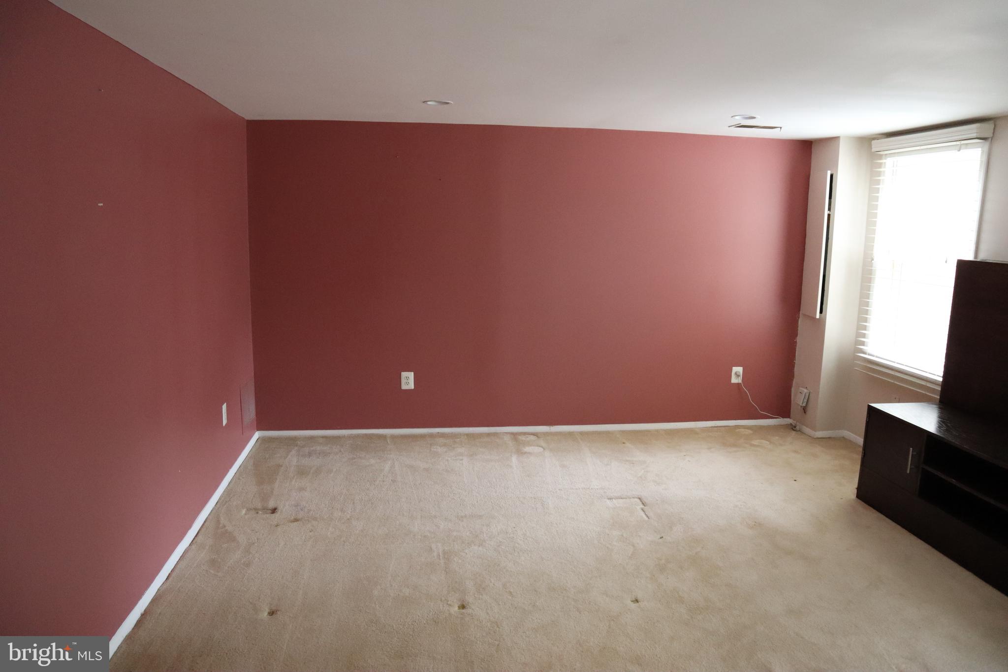 3039 Seminole Road Woodbridge, VA 22192 - Photo 23 of 30 Basement walkout