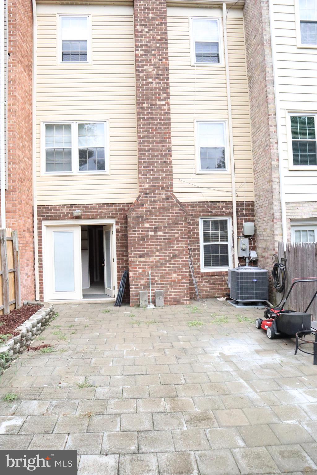 3039 Seminole Road Woodbridge, VA 22192 - Photo 30 of 30 Backyard