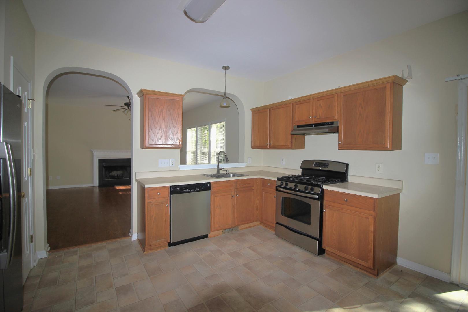 2004 Simca Court Apex, NC 27502 - Photo 10 of 31 Kitchen