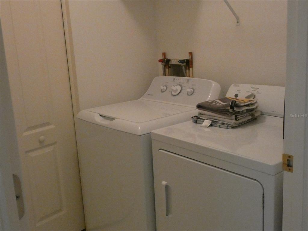 9641 Castle Point Drive, Unit 1225 Sarasota, FL 34238 - Photo 13 of 38