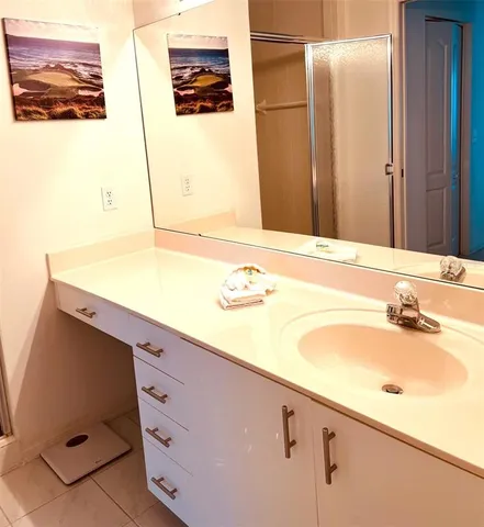 $5,500 | 9641 Castle Point Drive, Unit 1225, Sarasota, FL 34238