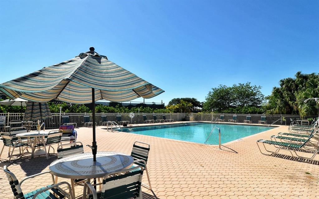 9641 Castle Point Drive, Unit 1225 Sarasota, FL 34238 - Photo 31 of 38