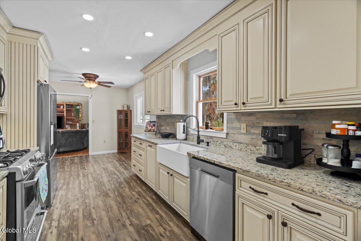 23 Fox Knoll Way Hampton, NY 12837 - Photo 14 of 42 14-DSC06425