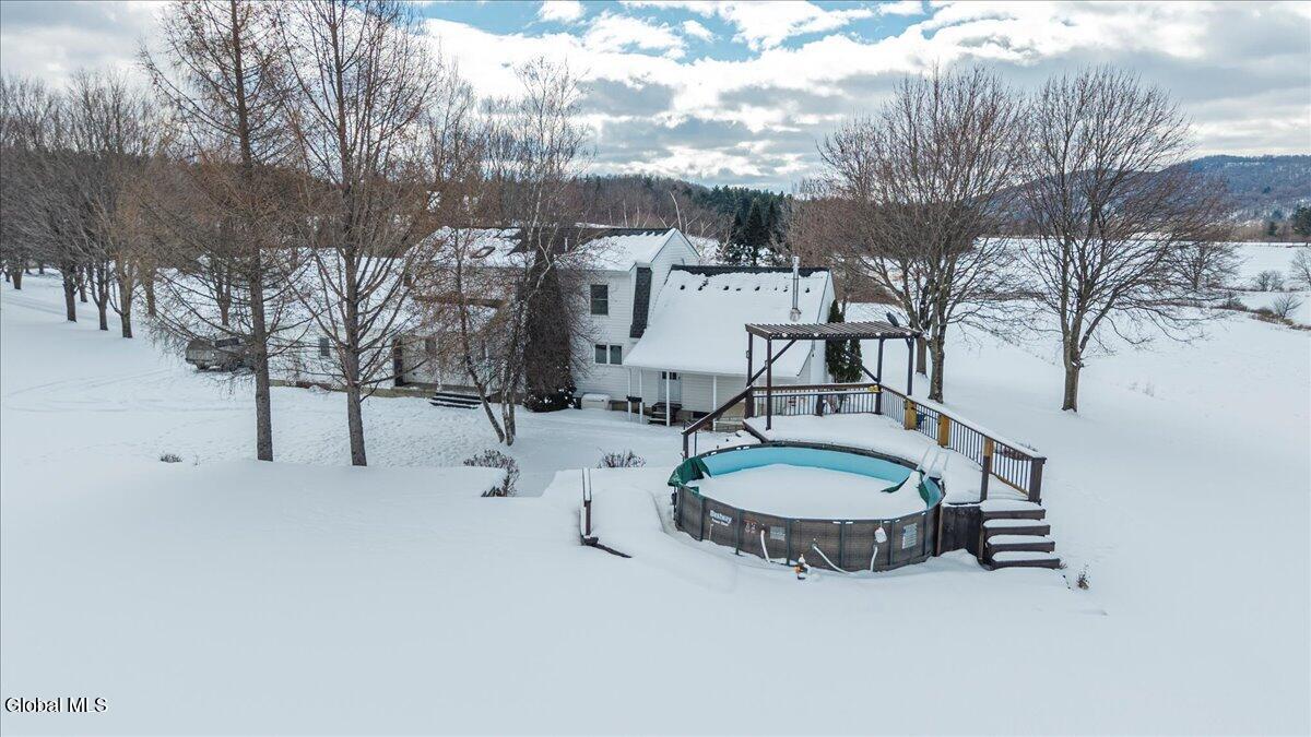 23 Fox Knoll Way Hampton, NY 12837 - Photo 3 of 42 08-DJI_20260212112453_0629_D-HDR