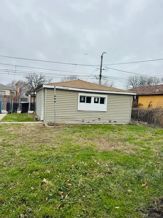 $2,150 | 3850 West 81st Street, Chicago, IL 60652