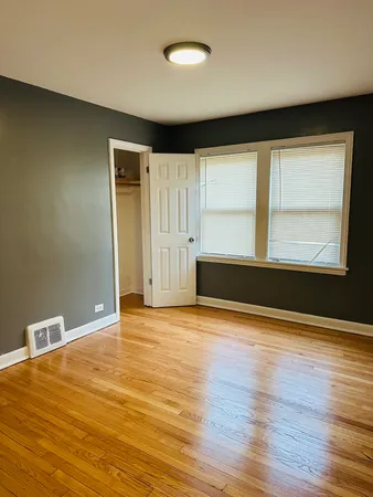 $2,150 | 3850 West 81st Street, Chicago, IL 60652