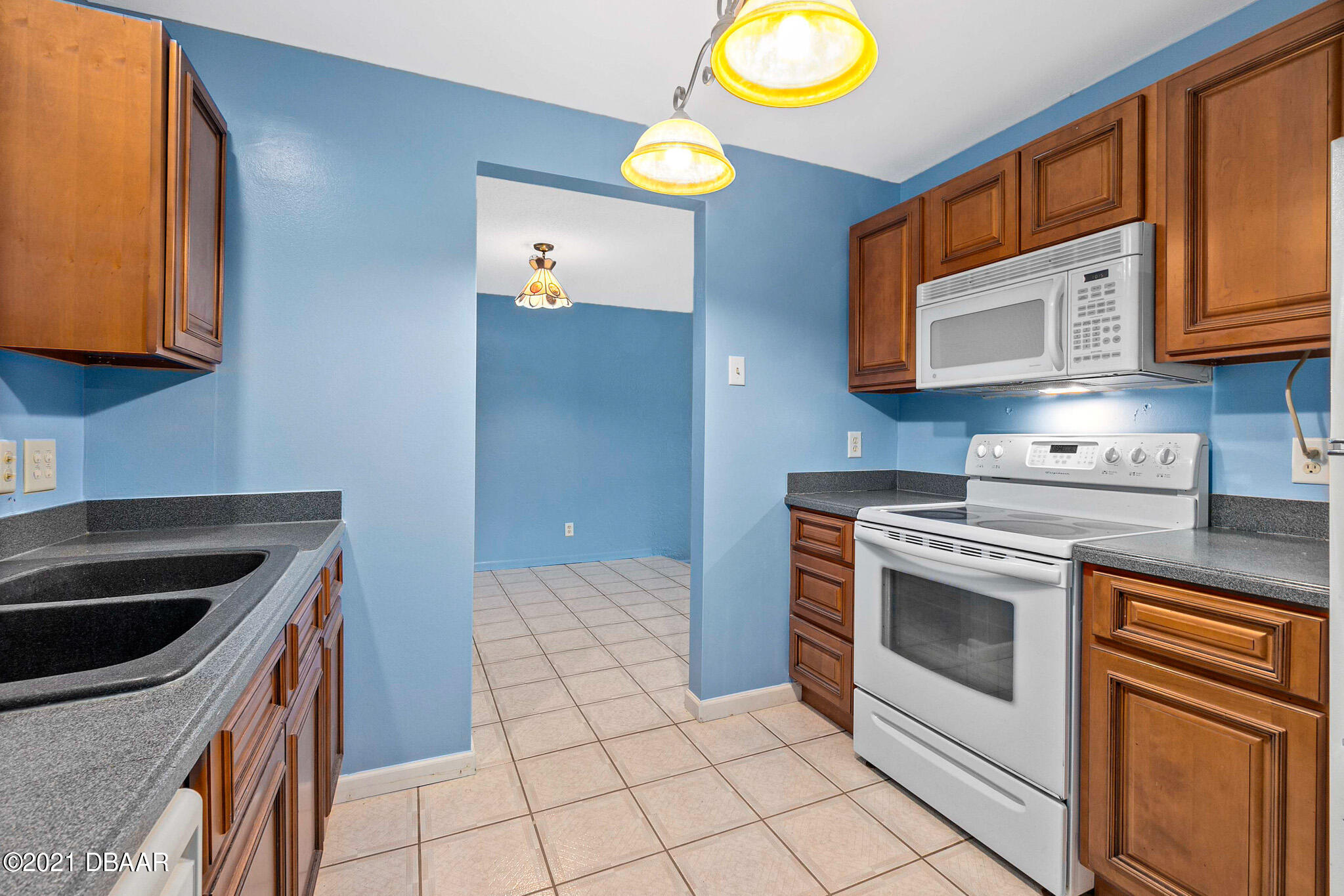 25 Whippoorwill Lane Ormond Beach, FL 32174 - Photo 6 of 43 24WhippoorwillLn-55