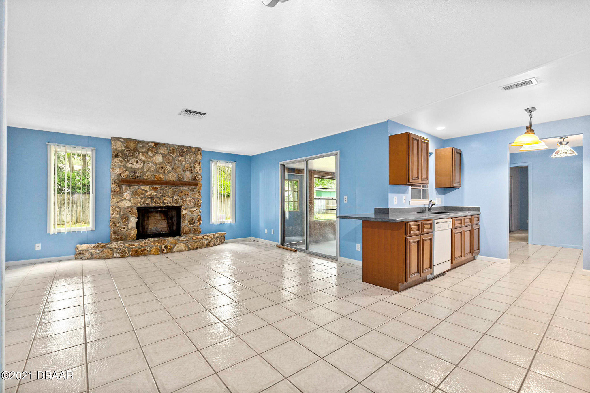 25 Whippoorwill Lane Ormond Beach, FL 32174 - Photo 7 of 43 24WhippoorwillLn-60