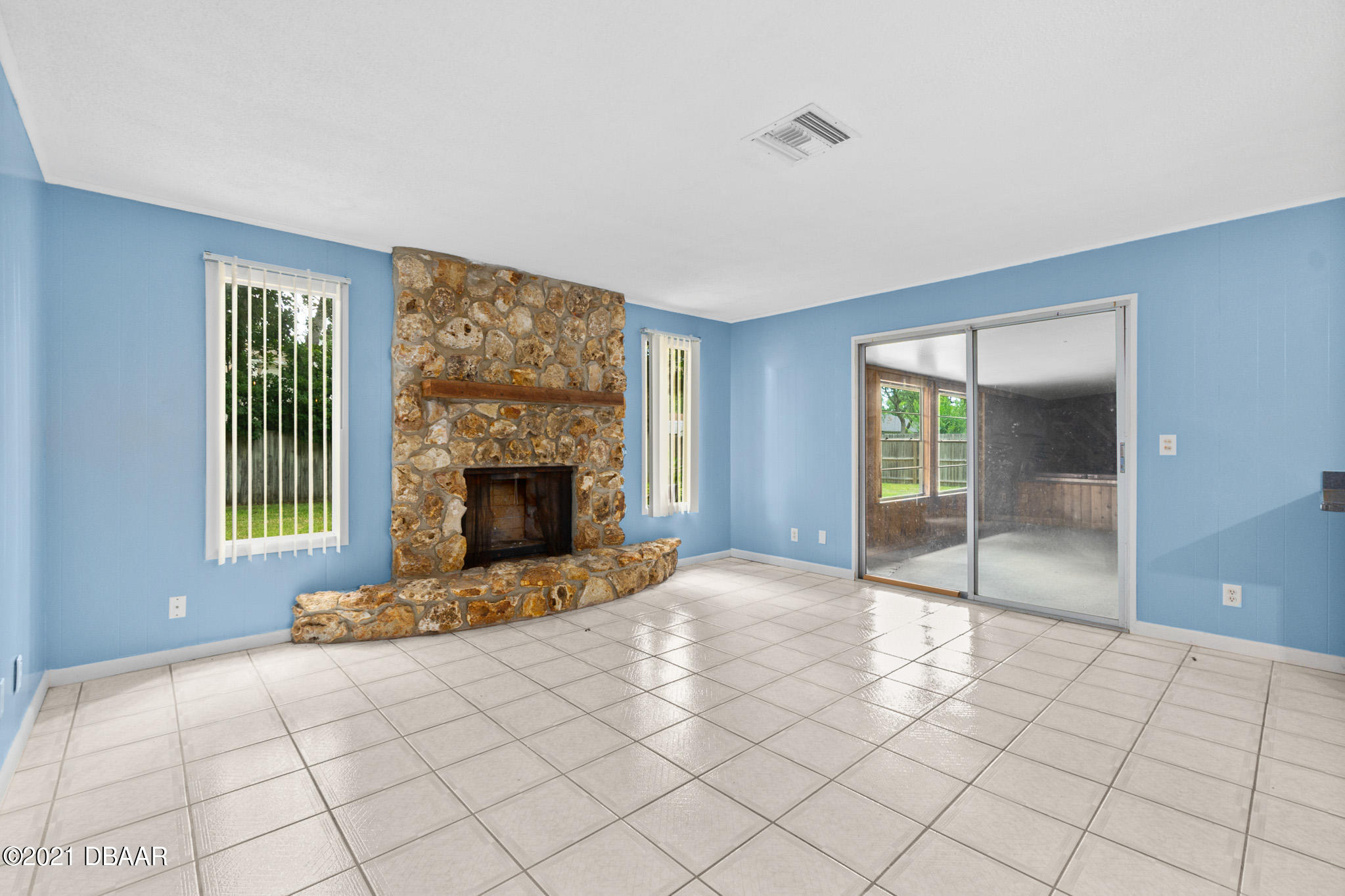 25 Whippoorwill Lane Ormond Beach, FL 32174 - Photo 8 of 43 24WhippoorwillLn-61