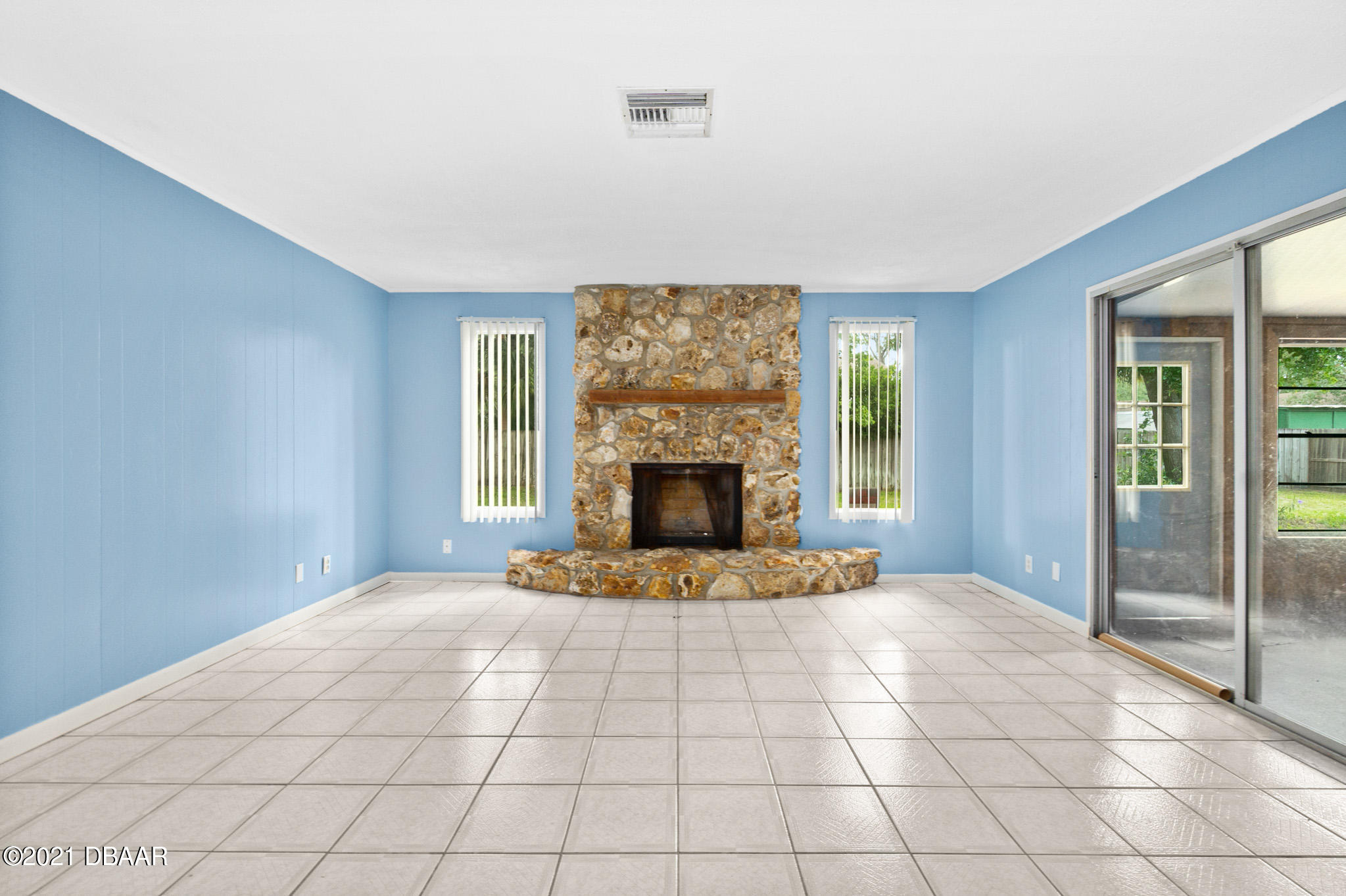 25 Whippoorwill Lane Ormond Beach, FL 32174 - Photo 10 of 43 24WhippoorwillLn-65