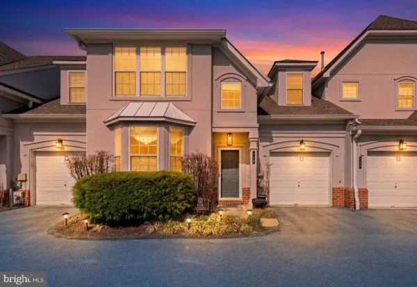$425,000 | 118 Old House Court, Unit 118, Baltimore, MD 21208