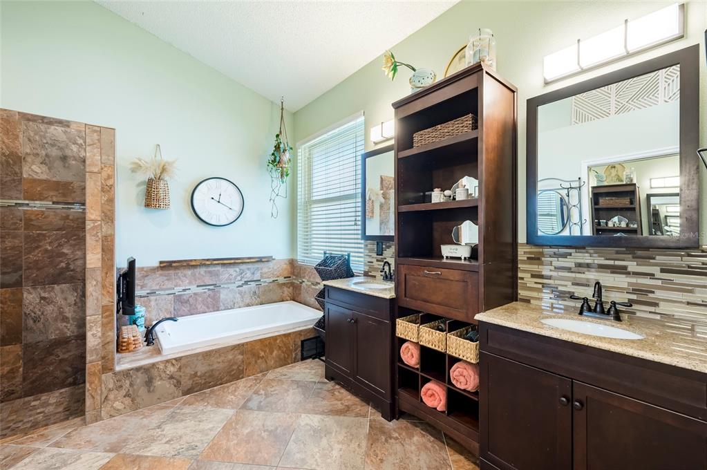 8115 Montock Court Trinity, FL 34655 - Photo 27 of 54