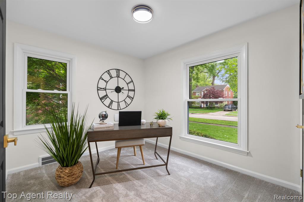 1894 Broadstone Road Grosse Pointe, MI 48236 - Photo 17 of 60