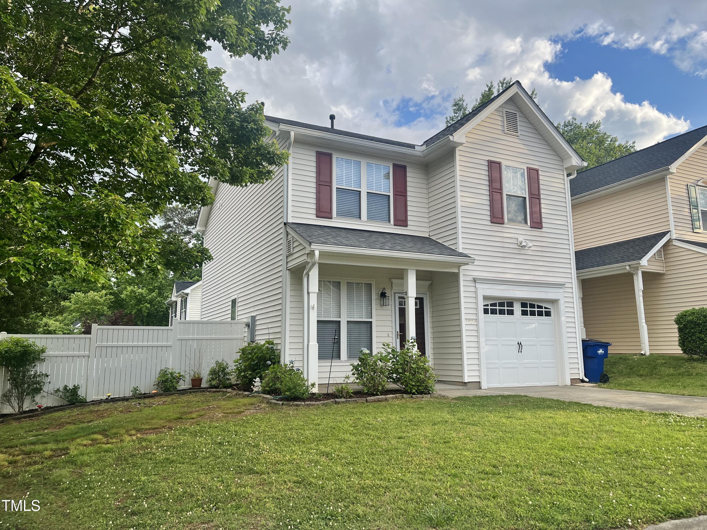 1924 Barngate Way Raleigh, NC 27614 - Photo 2 of 17 2