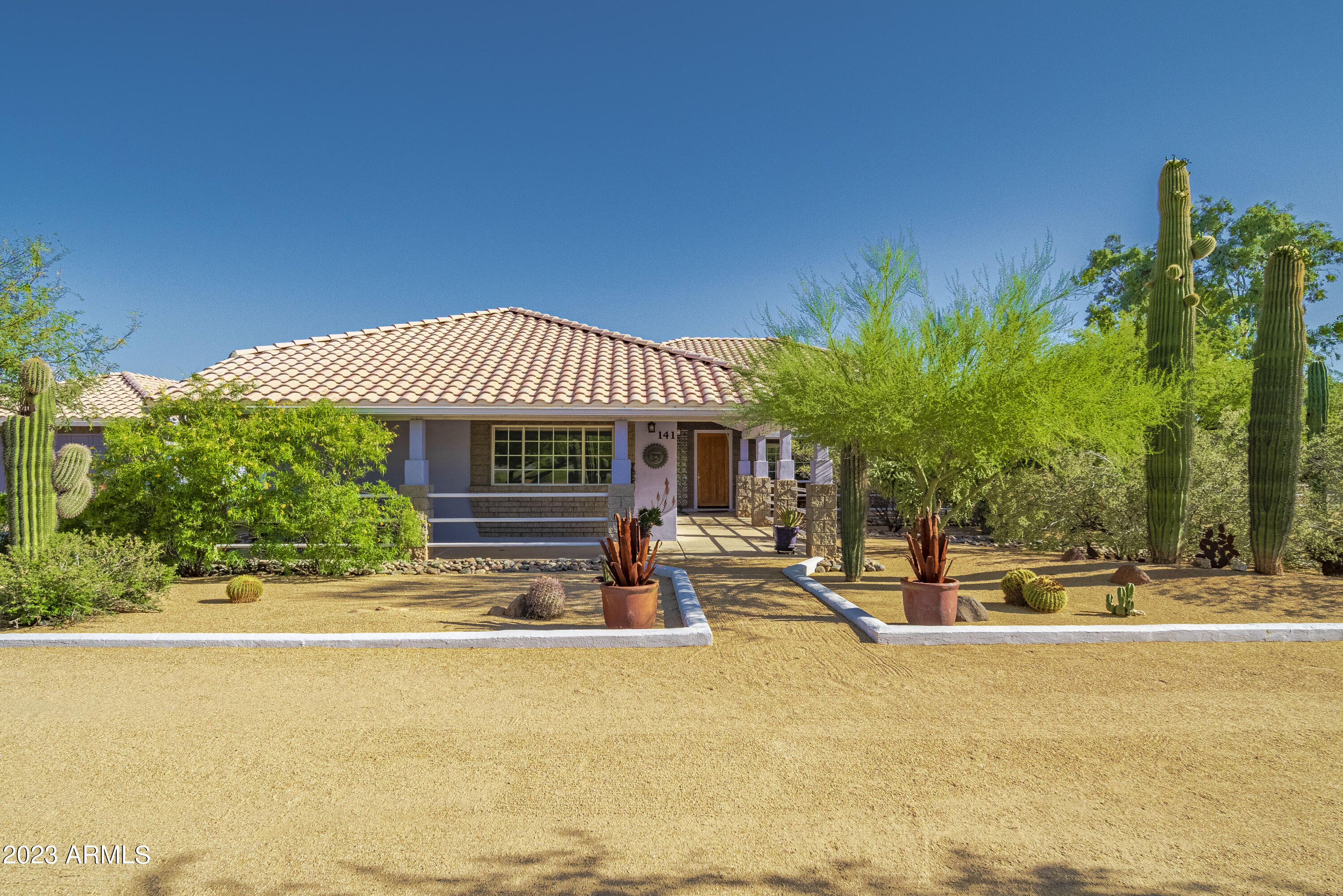 141 East Cloud Road Phoenix, AZ 85086 - Photo 12 of 99 Pristine & Well Maintained
