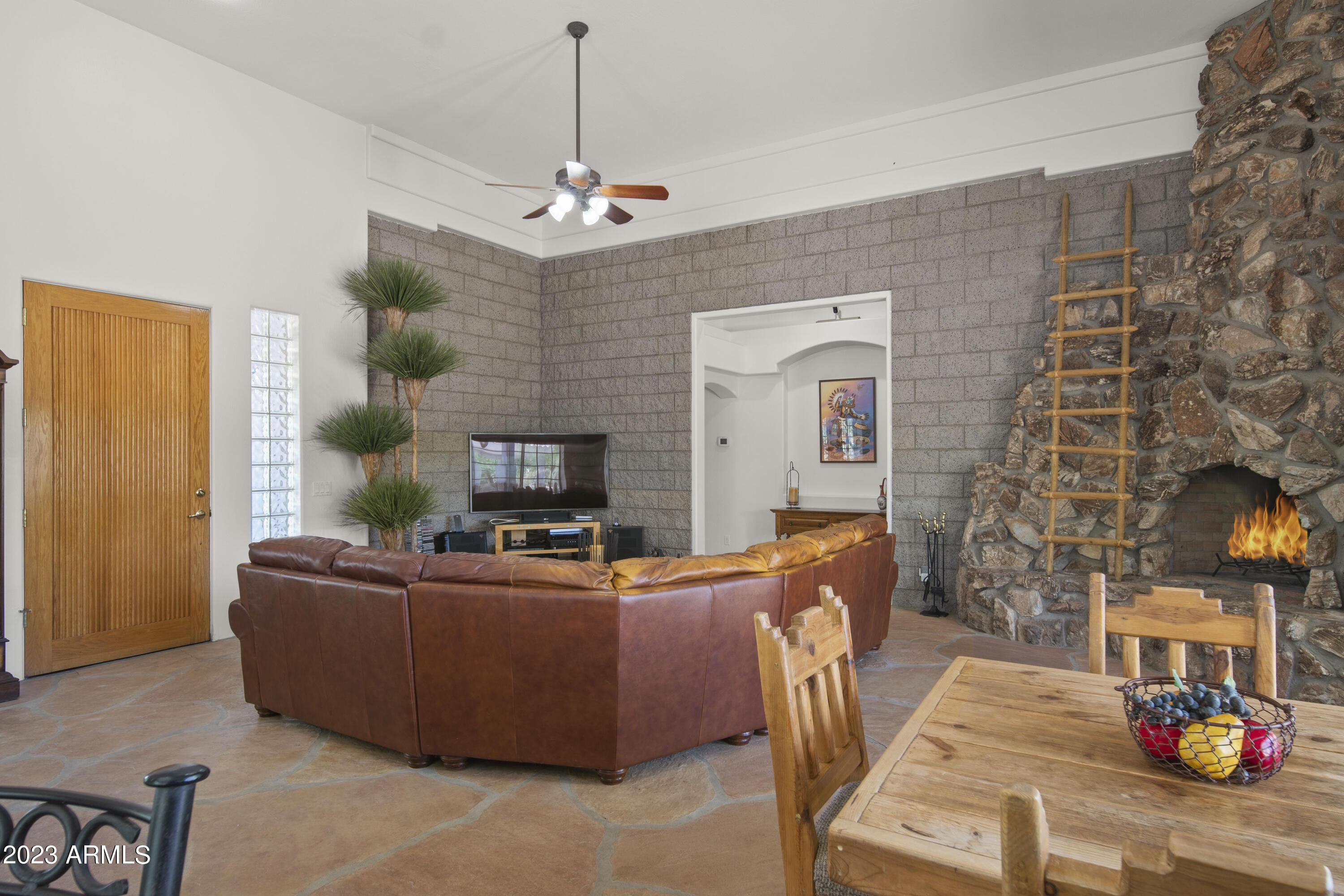 141 East Cloud Road Phoenix, AZ 85086 - Photo 22 of 99 Beautifully Designed
