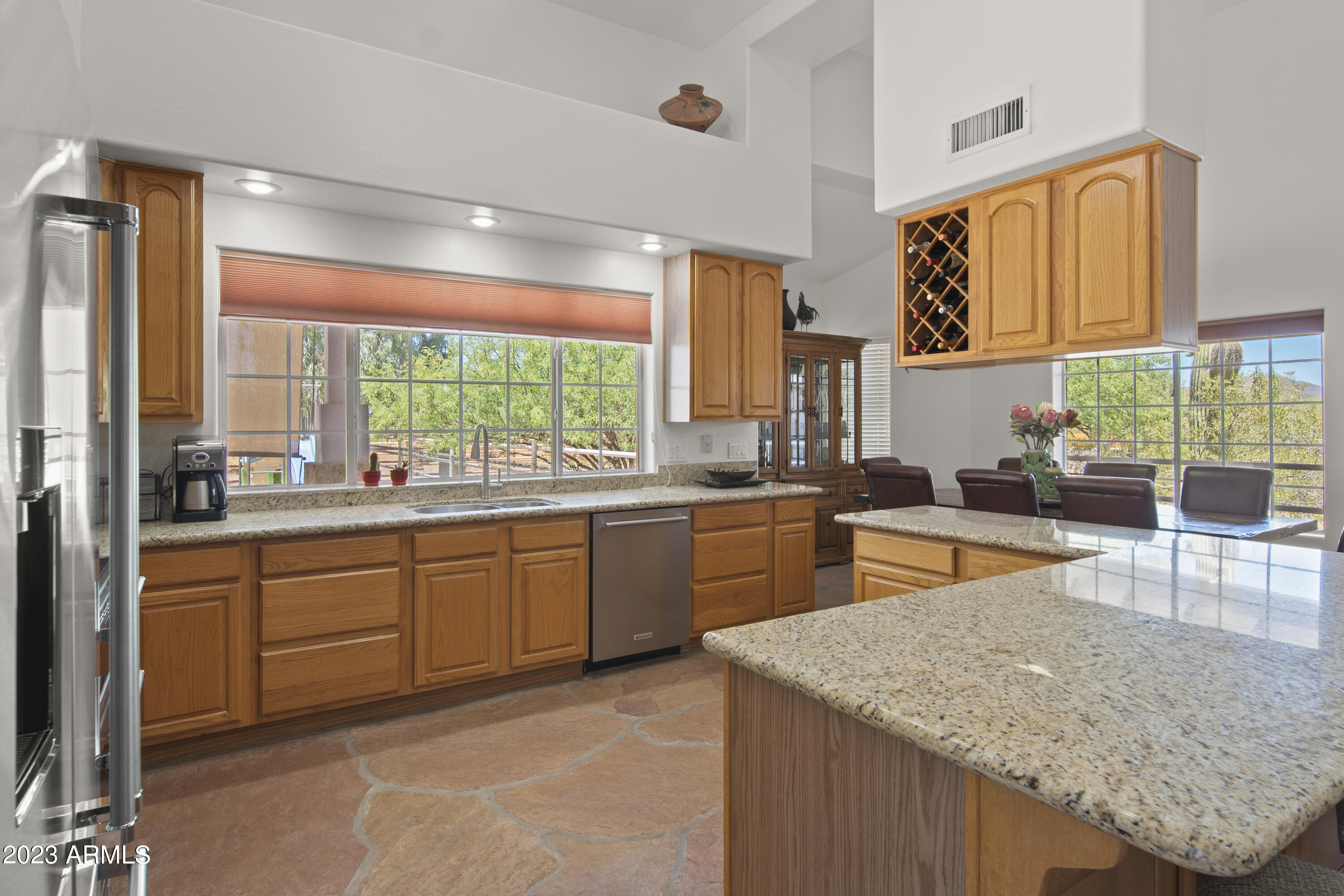 141 East Cloud Road Phoenix, AZ 85086 - Photo 28 of 99 Granite Counters