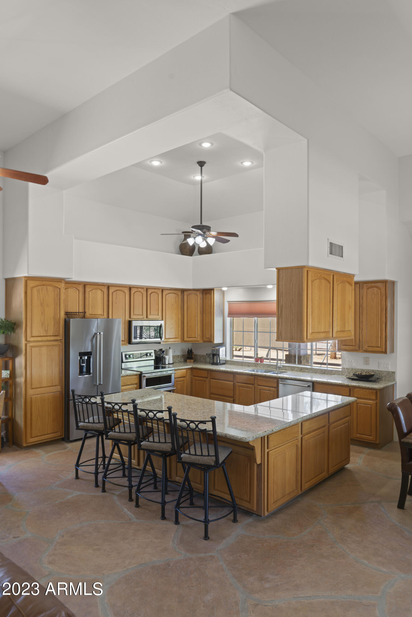 141 East Cloud Road Phoenix, AZ 85086 - Photo 33 of 99 Authentic Design