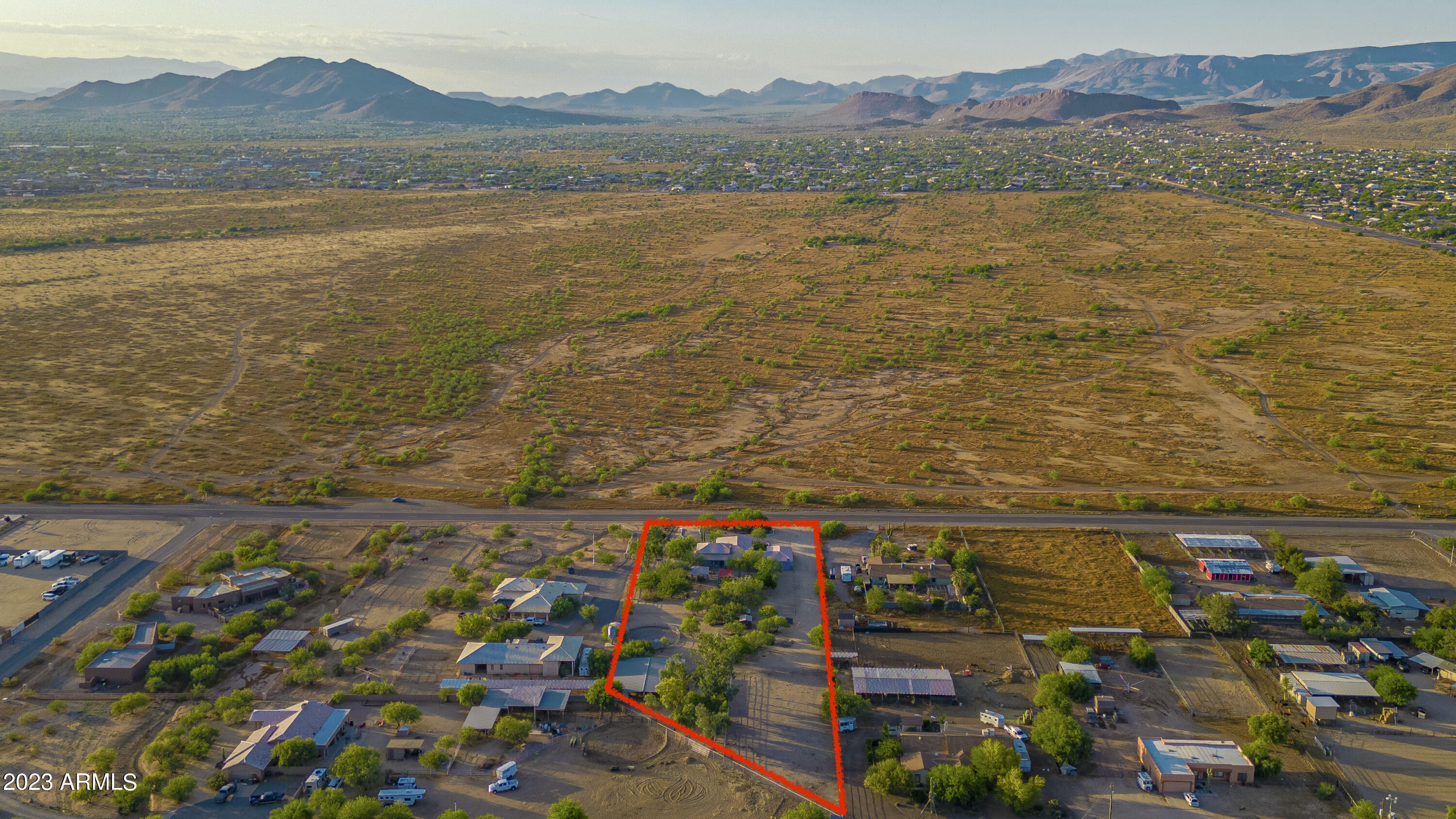 141 East Cloud Road Phoenix, AZ 85086 - Photo 6 of 99 Desert Hills Desirable Location!
