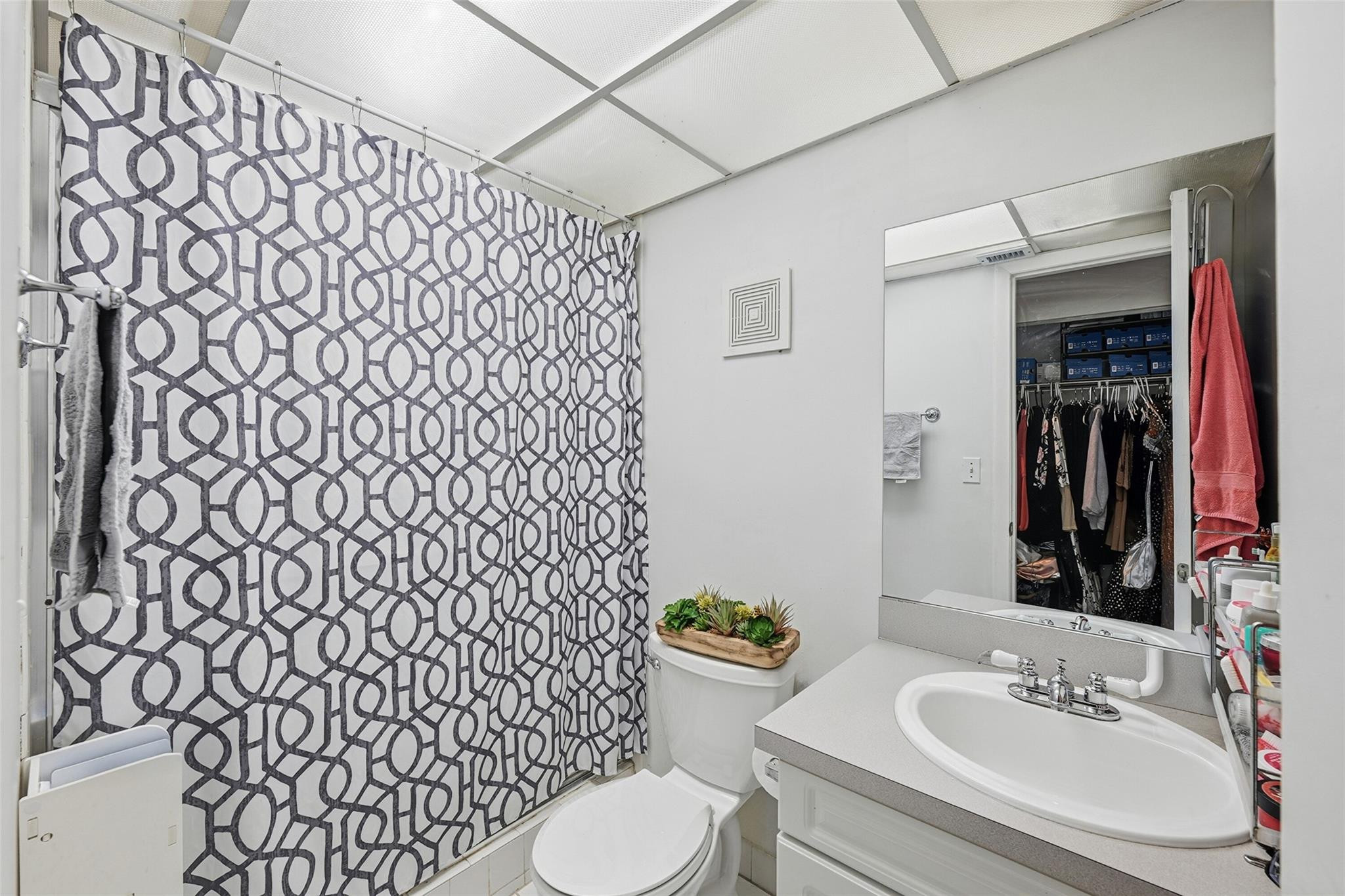 7500 Northwest 17th Street, Unit 110 Plantation, FL 33313 - Photo 19 of 27 Photo 19