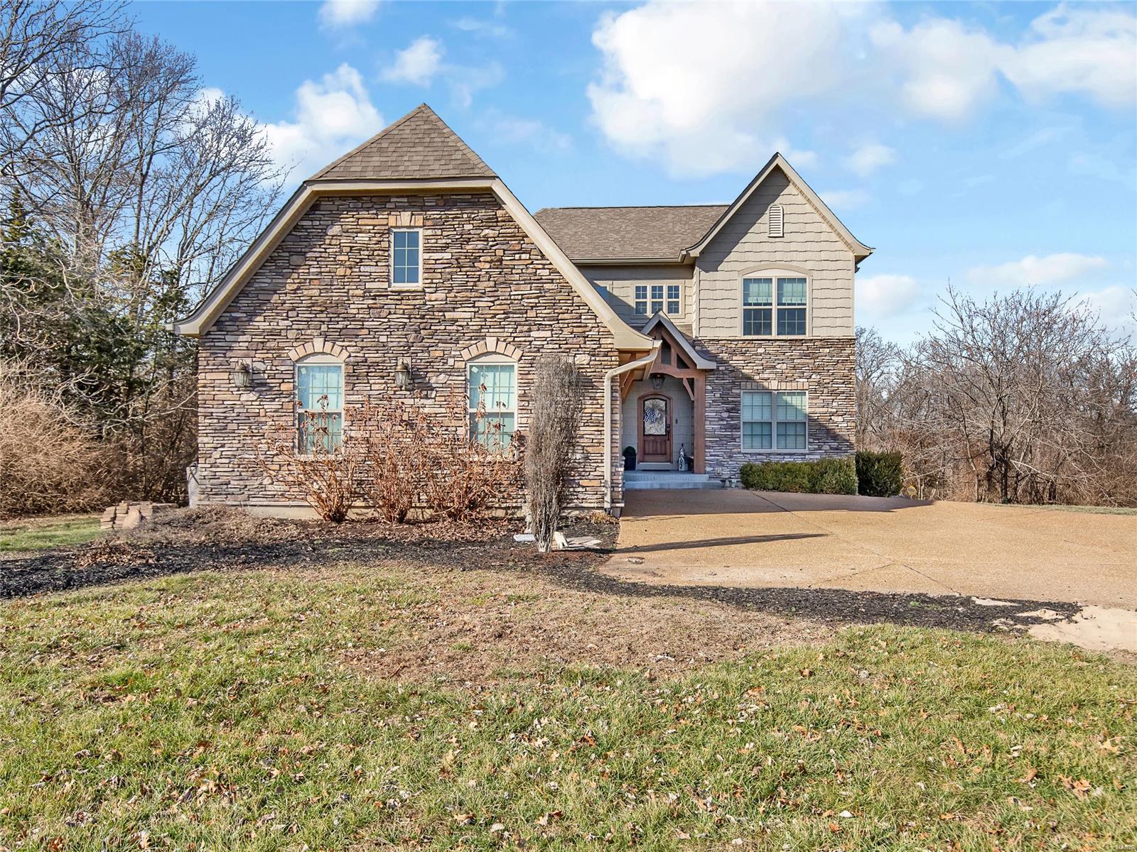 905 Blackberry Patch Trail Fenton, MO 63026 - Photo 2 of 37