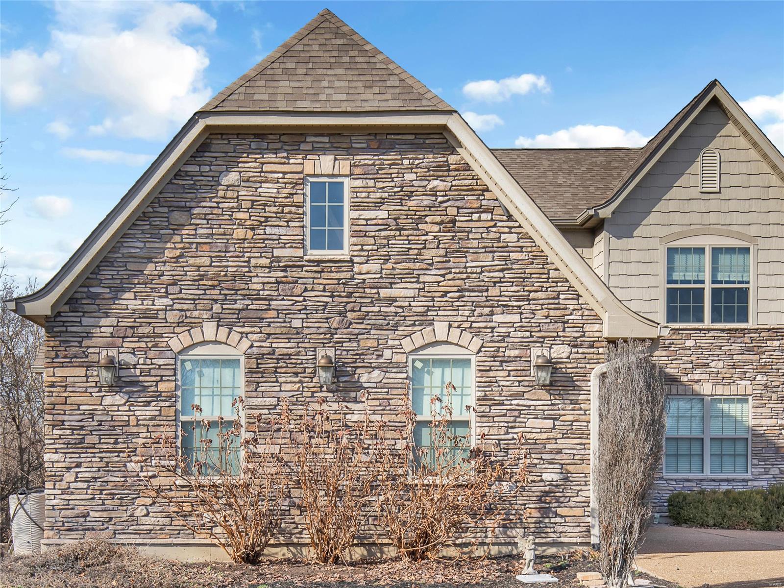 905 Blackberry Patch Trail Fenton, MO 63026 - Photo 3 of 37