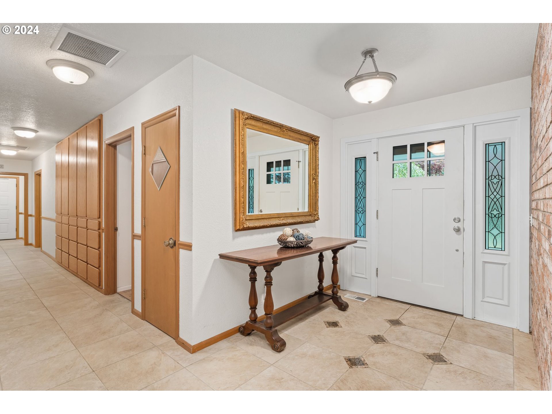 91070 Leashore Drive Vida, OR 97488 - Photo 7 of 43