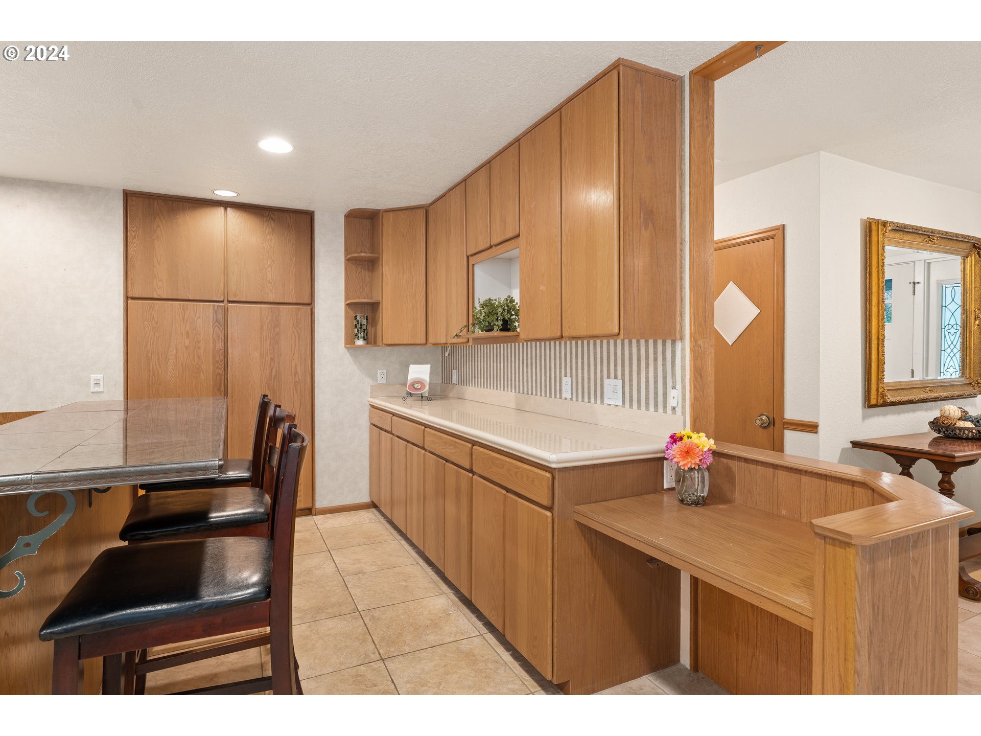 91070 Leashore Drive Vida, OR 97488 - Photo 9 of 43 a bathroom with a sink and a mirror