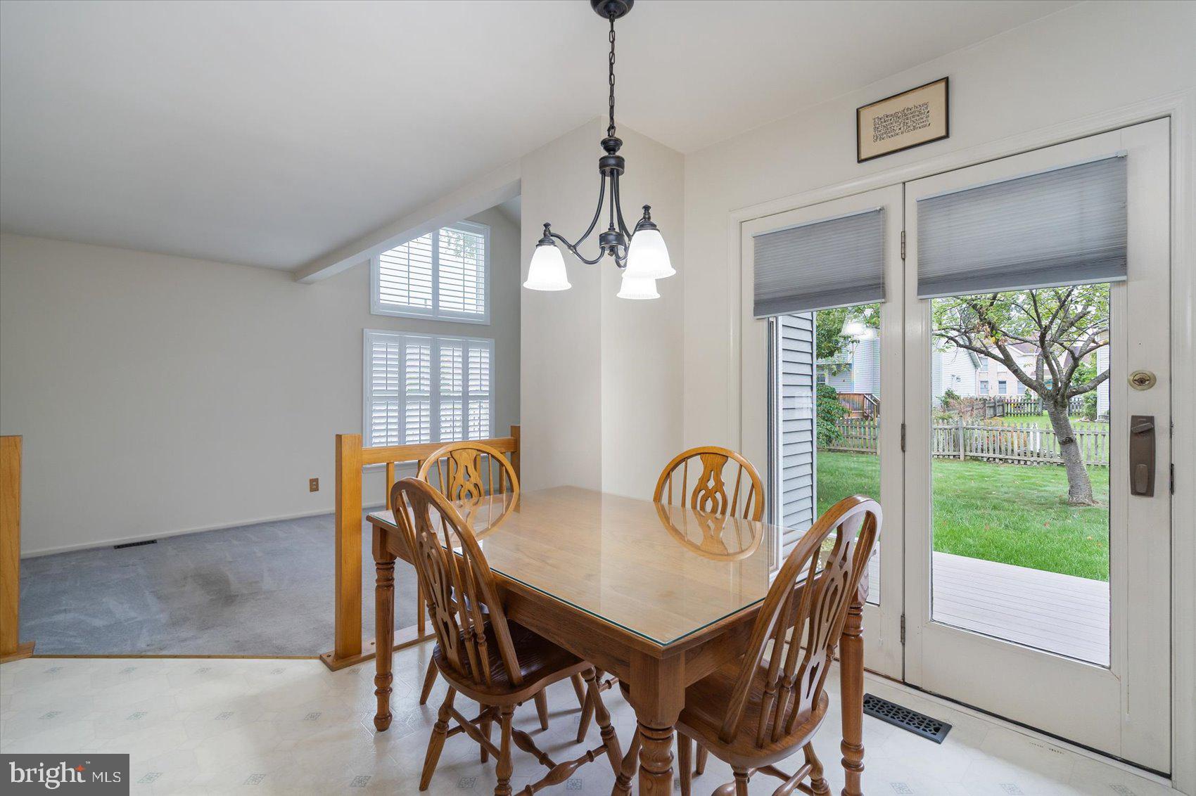 9020 Fieldchat Road Baltimore, MD 21236 - Photo 17 of 40 Kitchen