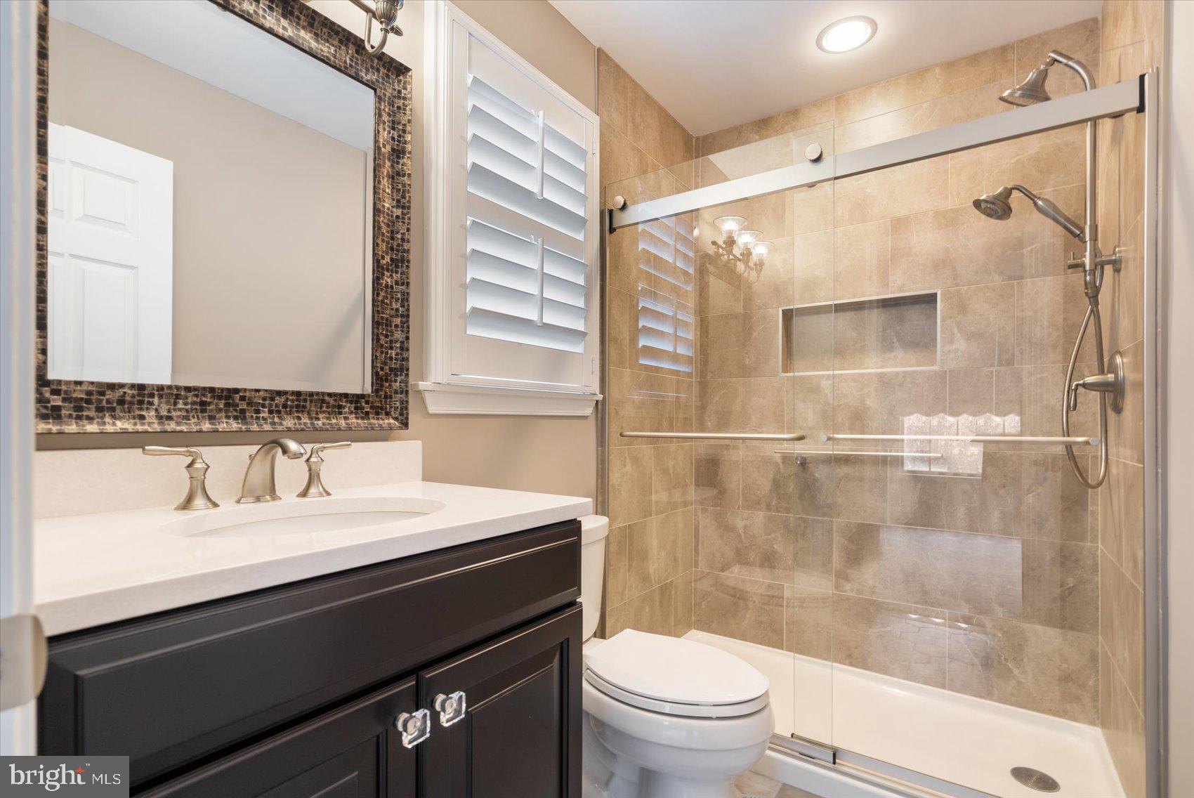 9020 Fieldchat Road Baltimore, MD 21236 - Photo 28 of 40 Primary Bath