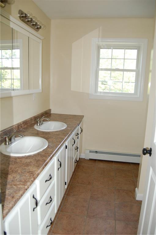 12 Diffin Road Oxford, ME 04270 - Photo 13 of 23 Photo