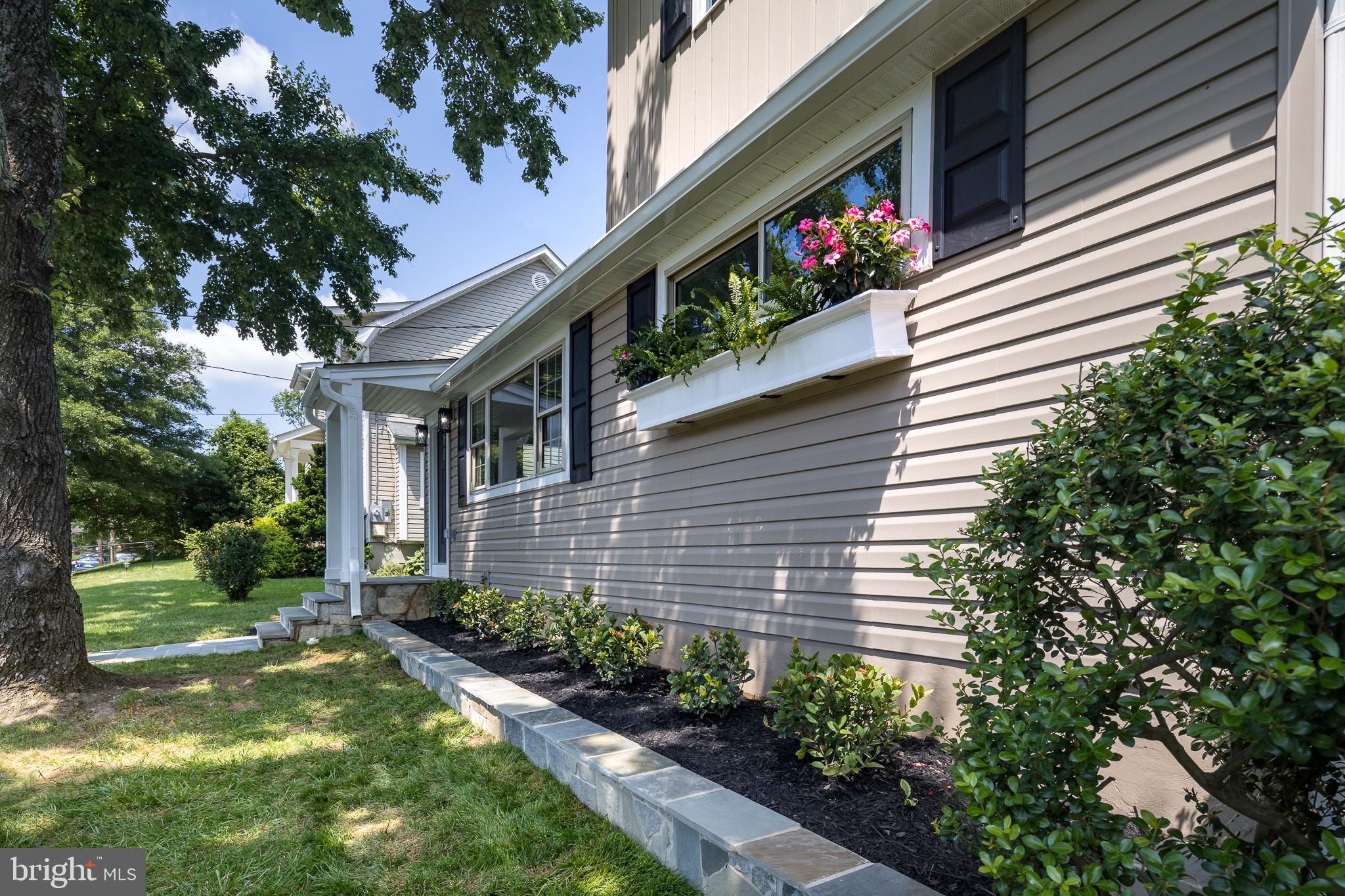 6720 Barrett Road Falls Church, VA 22042 - Photo 5 of 49 HARDSCAPE FLOWER BED FEATURING 7-FT FLOWER BOX