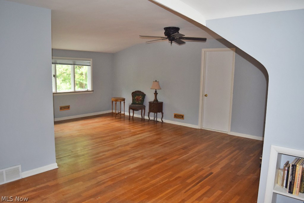 27975 Belgrave Road Cleveland, OH 44124 - Photo 13 of 19 Gallery Image 13