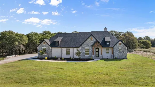$3,950 | 2057 Glenhollow Drive, Weatherford, TX 76088