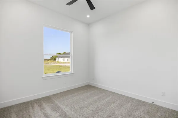 $3,950 | 2057 Glenhollow Drive, Weatherford, TX 76088
