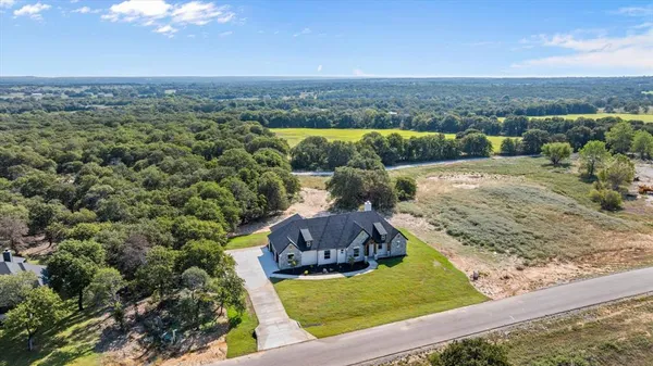 $3,950 | 2057 Glenhollow Drive, Weatherford, TX 76088
