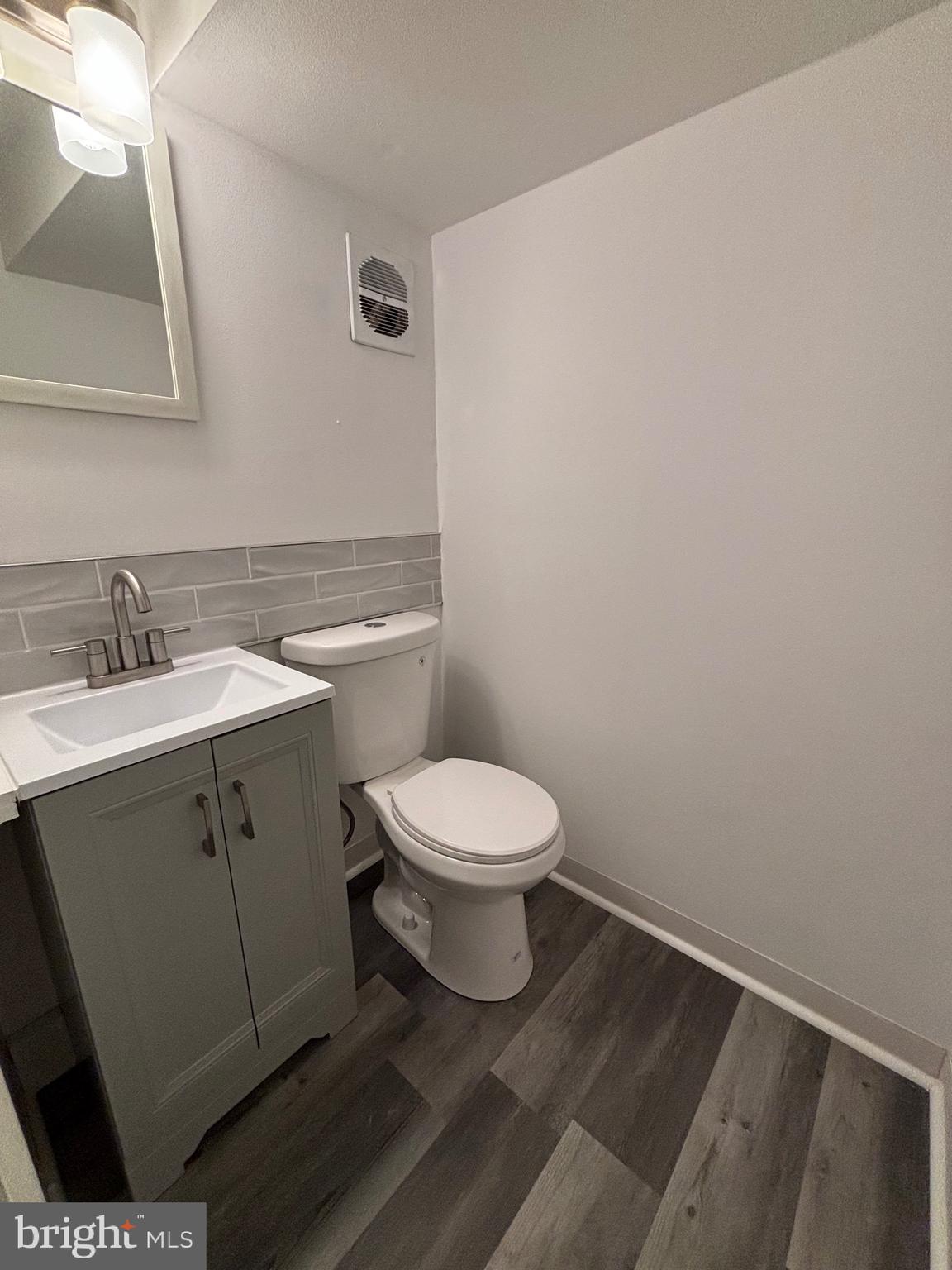 3535 Oakhill Road Philadelphia, PA 19154 - Photo 39 of 48 Gallery Image 39