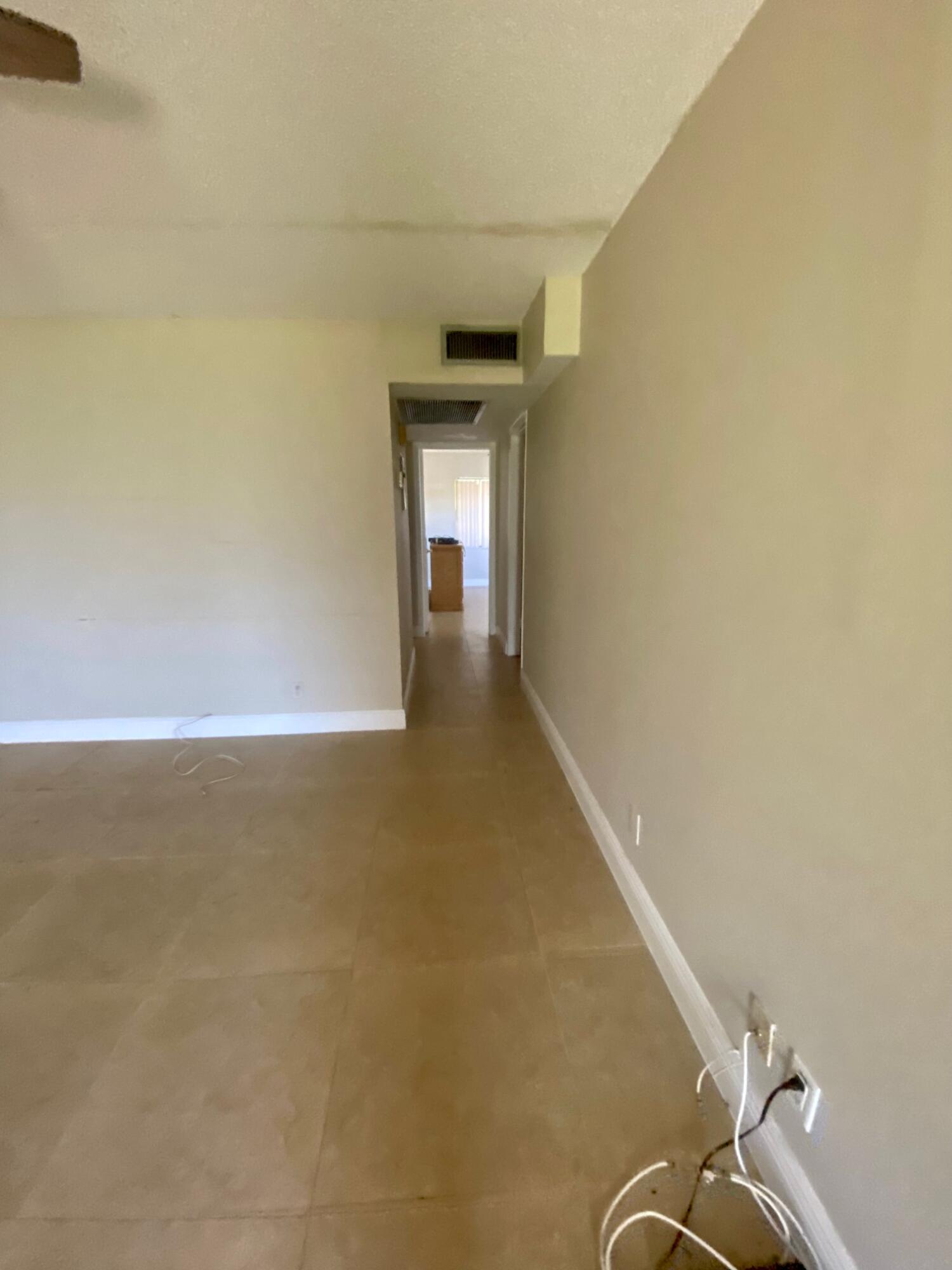476 Fanshaw L Boca Raton, FL 33434 - Photo 8 of 23 IMG_8858