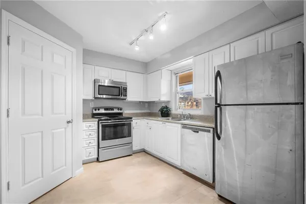 $235,000 | 515 Bedfort Dr., Duluth, GA 30096