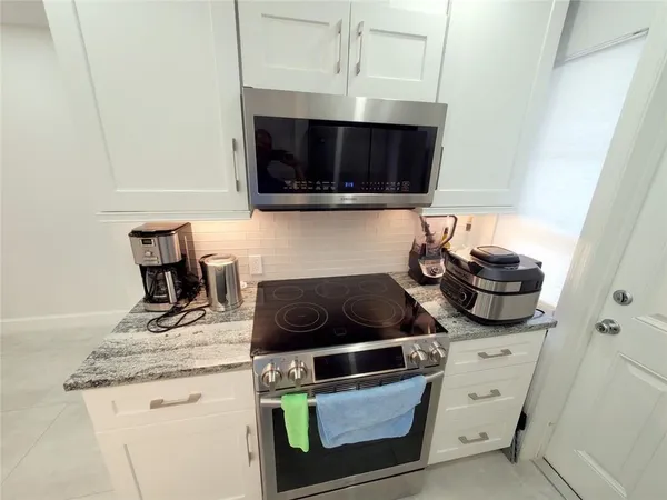 $3,100 | 1021 Hillsboro Mile, Unit G2, Hillsboro Beach, FL 33064