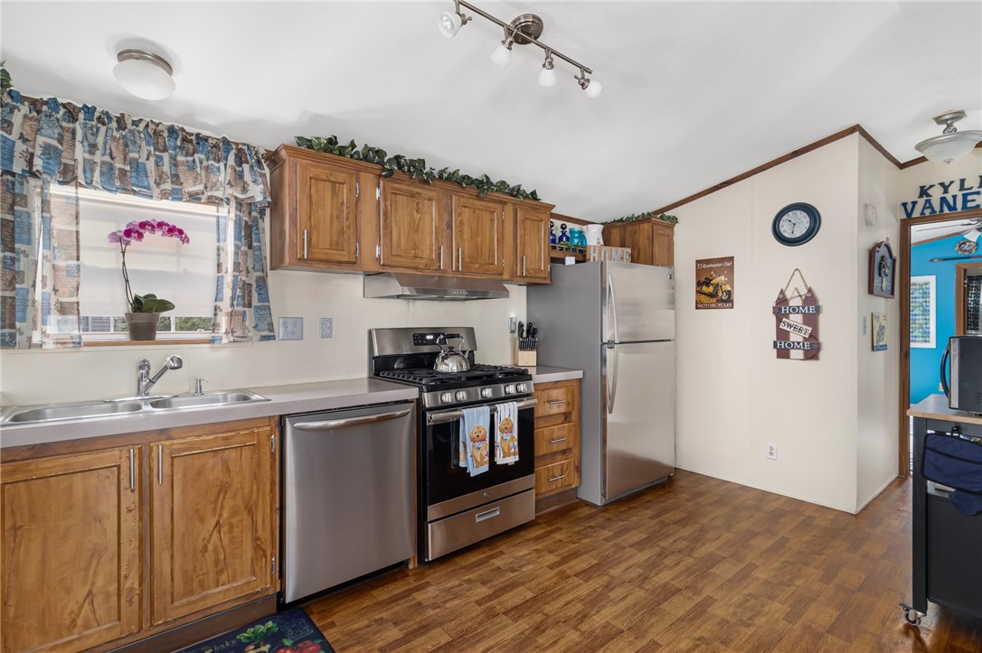 1 King Philip Road Coventry, RI 02816 - Photo 11 of 40 Gallery Image 11