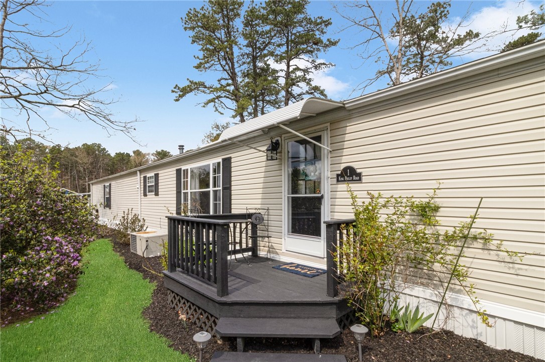 1 King Philip Road Coventry, RI 02816 - Photo 3 of 40 Gallery Image 3