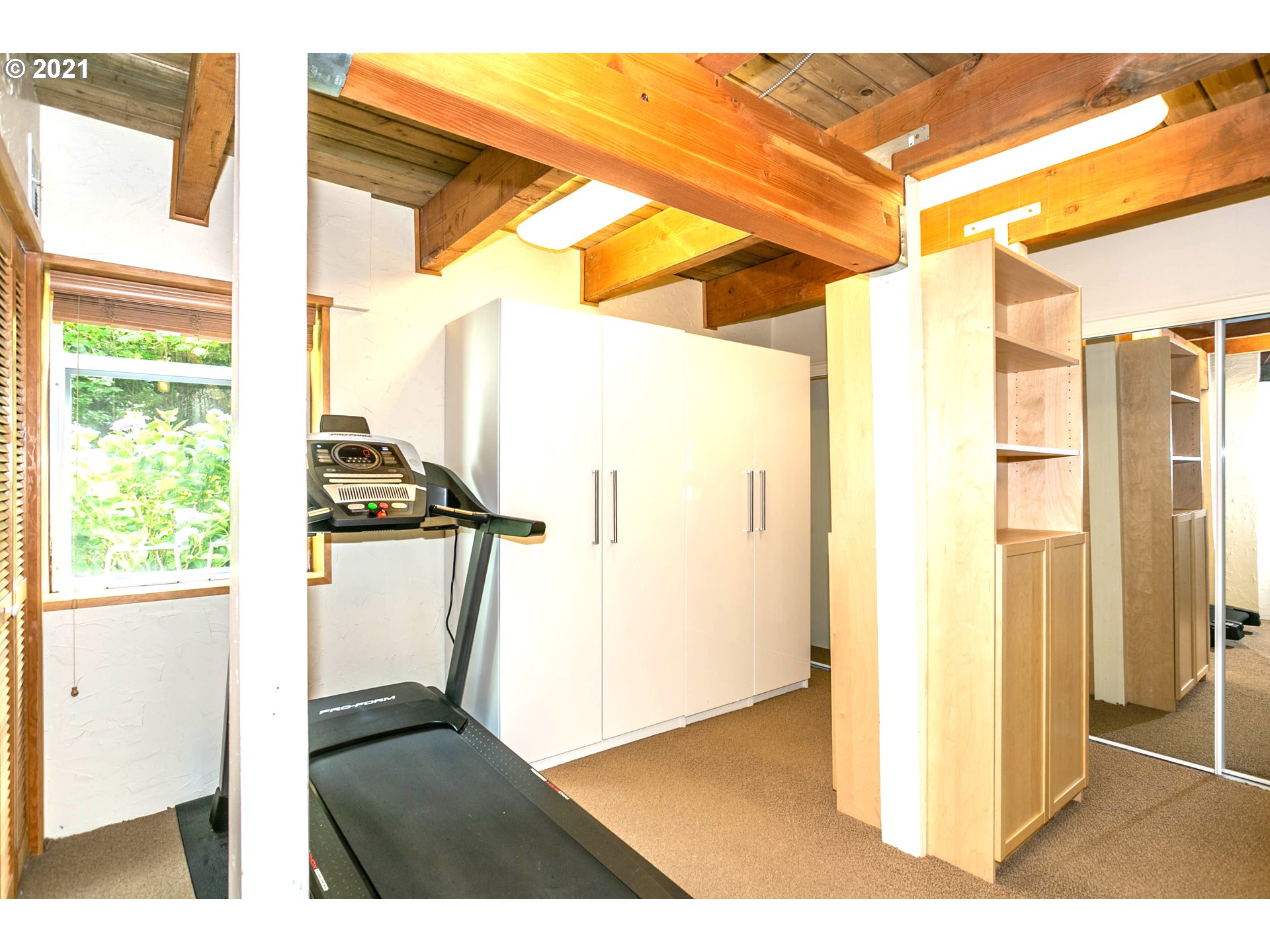 3804 Southwest Condor Lane Portland, OR 97239 - Photo 27 of 29 Gallery Image 27