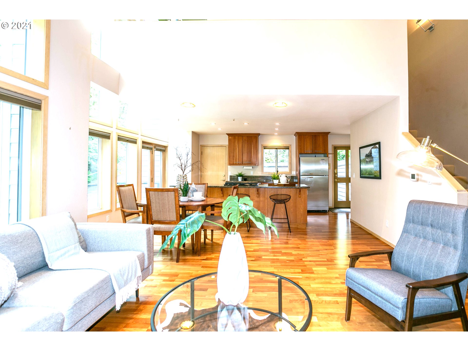 3804 Southwest Condor Lane Portland, OR 97239 - Photo 9 of 29 Gallery Image 9