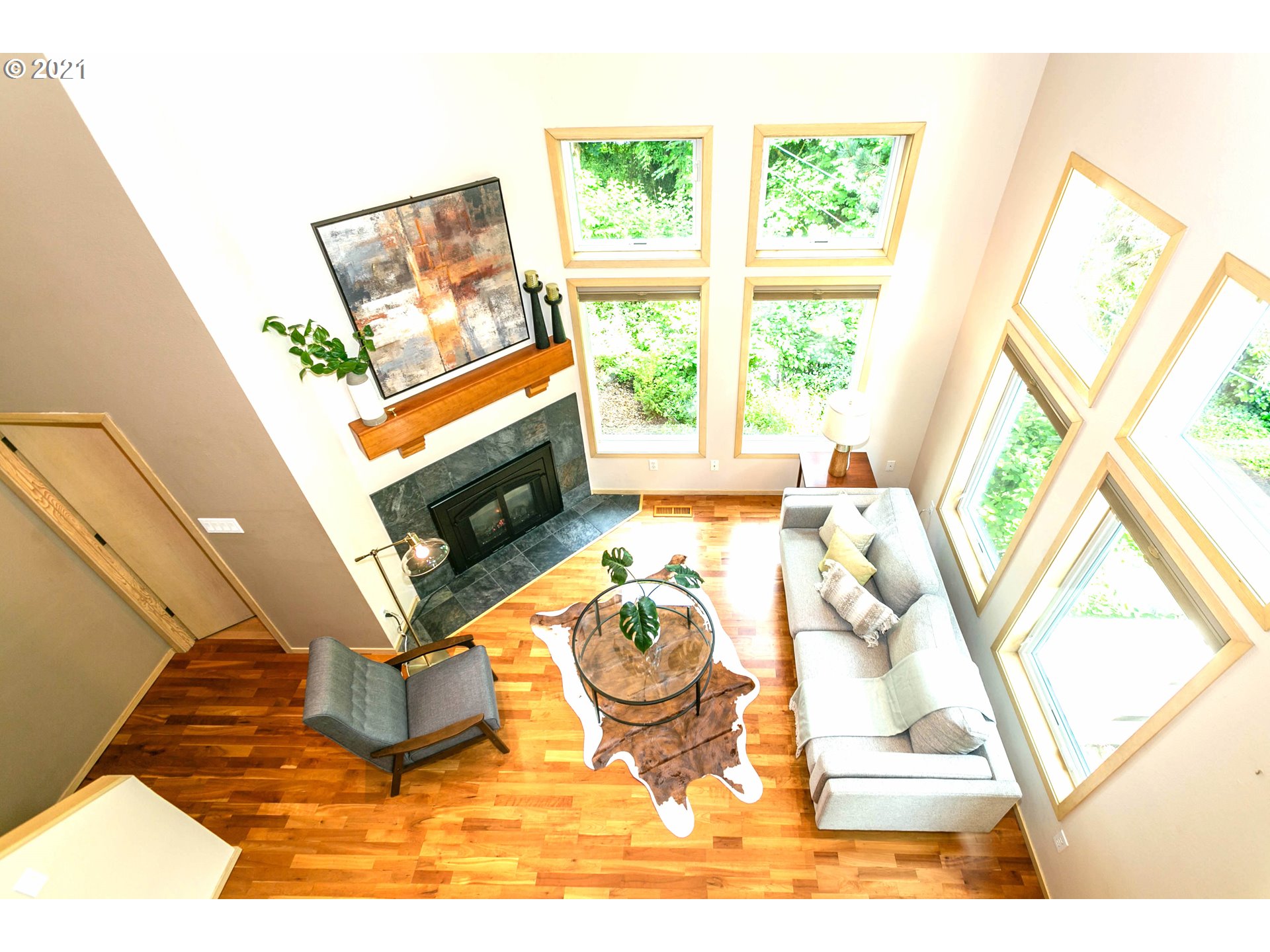 3804 Southwest Condor Lane Portland, OR 97239 - Photo 10 of 29 Gallery Image 10