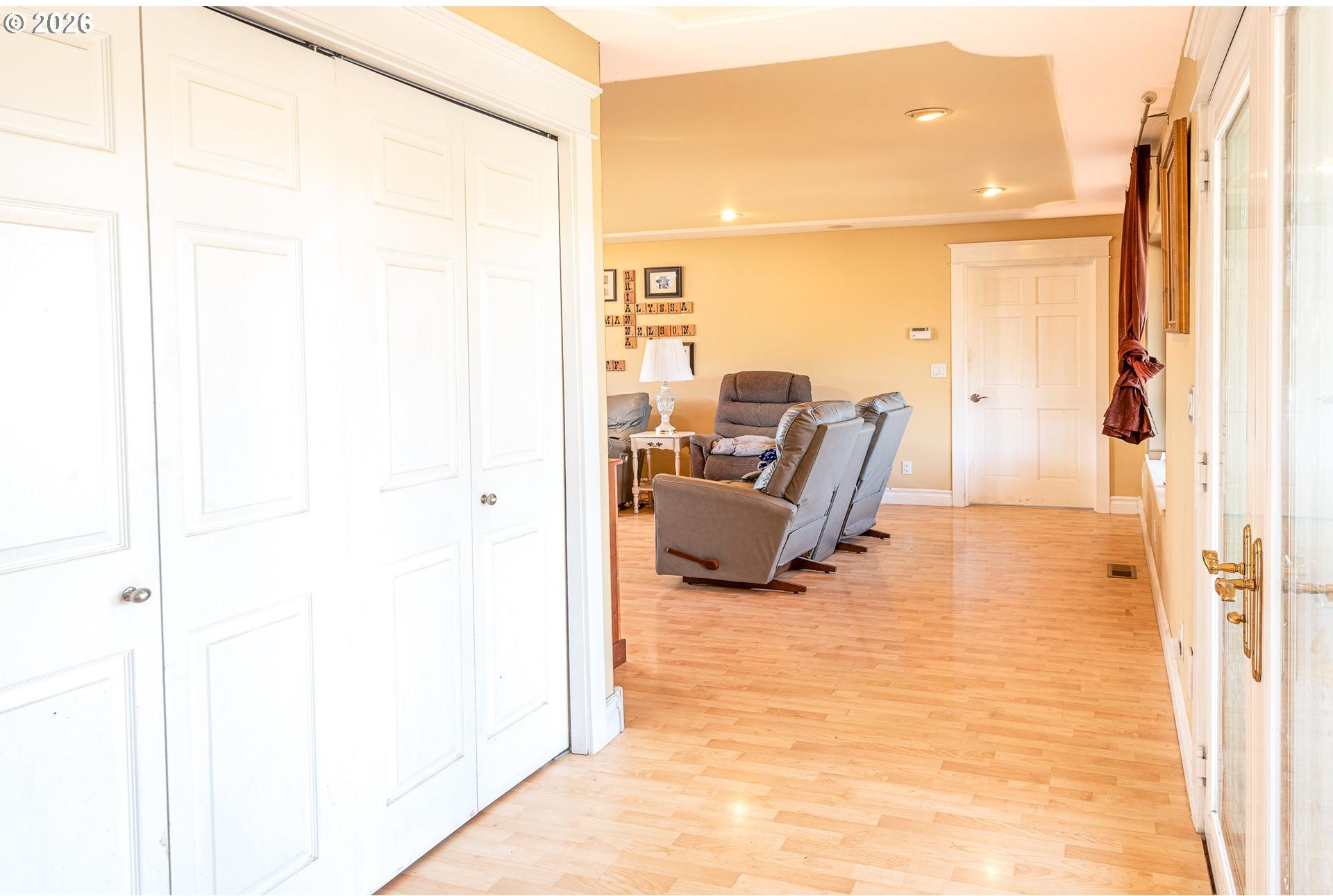 33195 Camas Swale Road Creswell, OR 97426 - Photo 16 of 46 Gallery Image 16