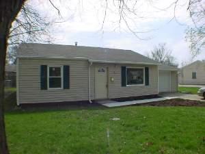 118 Luana Road Joliet, IL 60433 - Photo 1 of 1 a view of front of a house with a yard