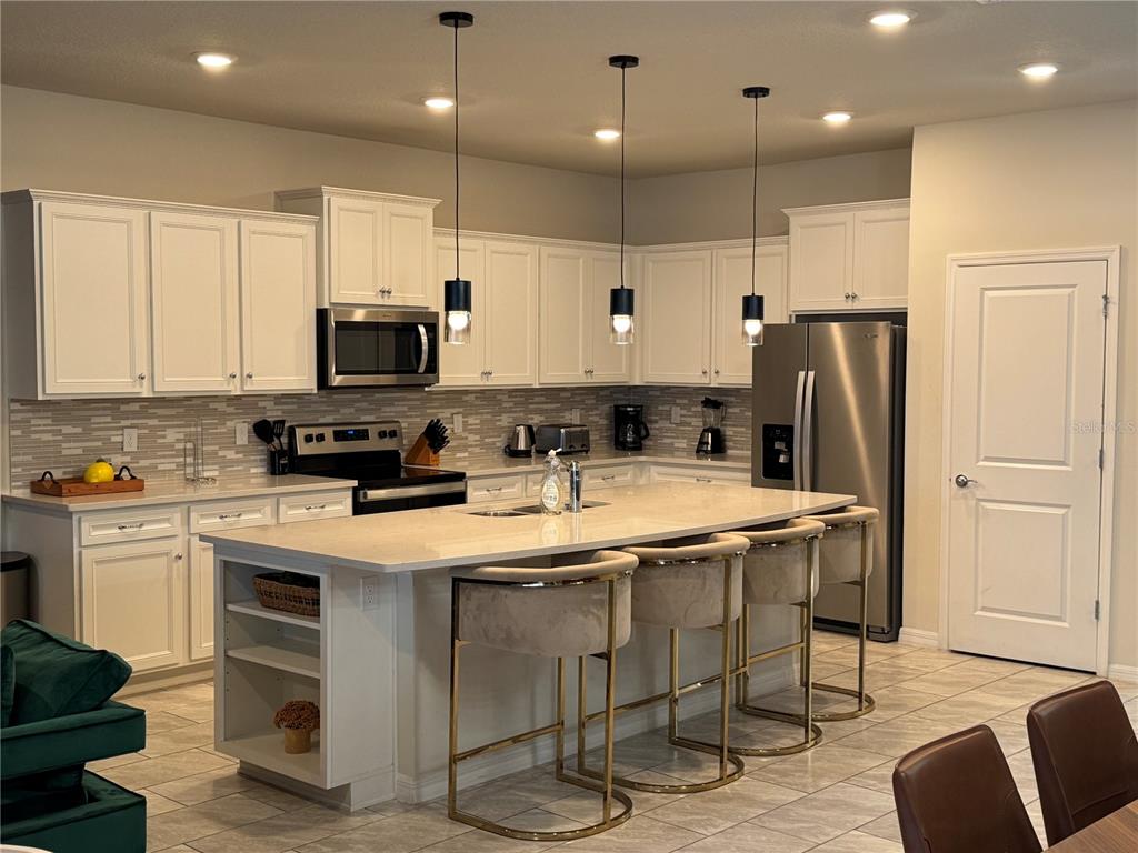 4473 Kaipo Road Davenport, FL 33897 - Photo 7 of 79