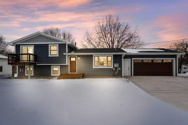 $570,000 | 21910 Territorial Road, Rogers, MN 55374